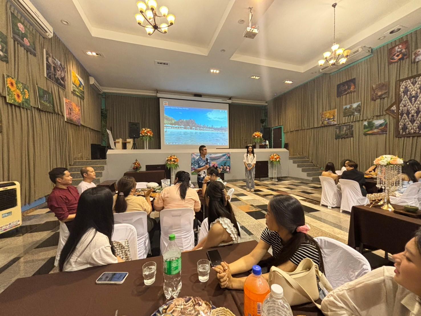 2. 20.11.2567 | นักศึกษา รหัส 65 ศึกษาดูงานแหล่งเรียนรู้ธรรมชาติสัตว์น้ำ "สถาบันวิทยาศาสตร์ทางทะเล มหาวิทยาลัย " ระหว่างวันที่ 21-22 พฤศจิกายน 2567